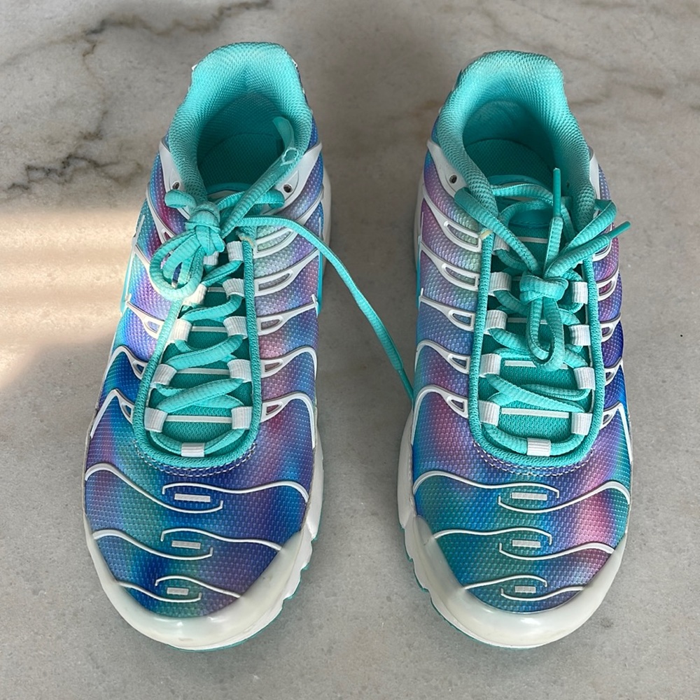 Grade School Nike Air Max